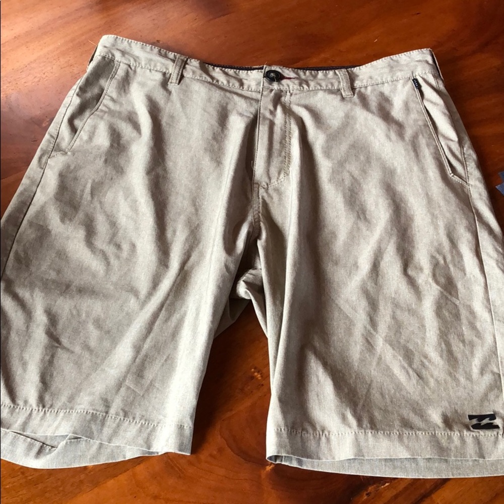 Billabong for land and water board shorts 32